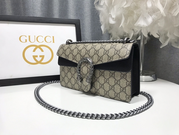 激安グッチバッグコピー側面デザイン